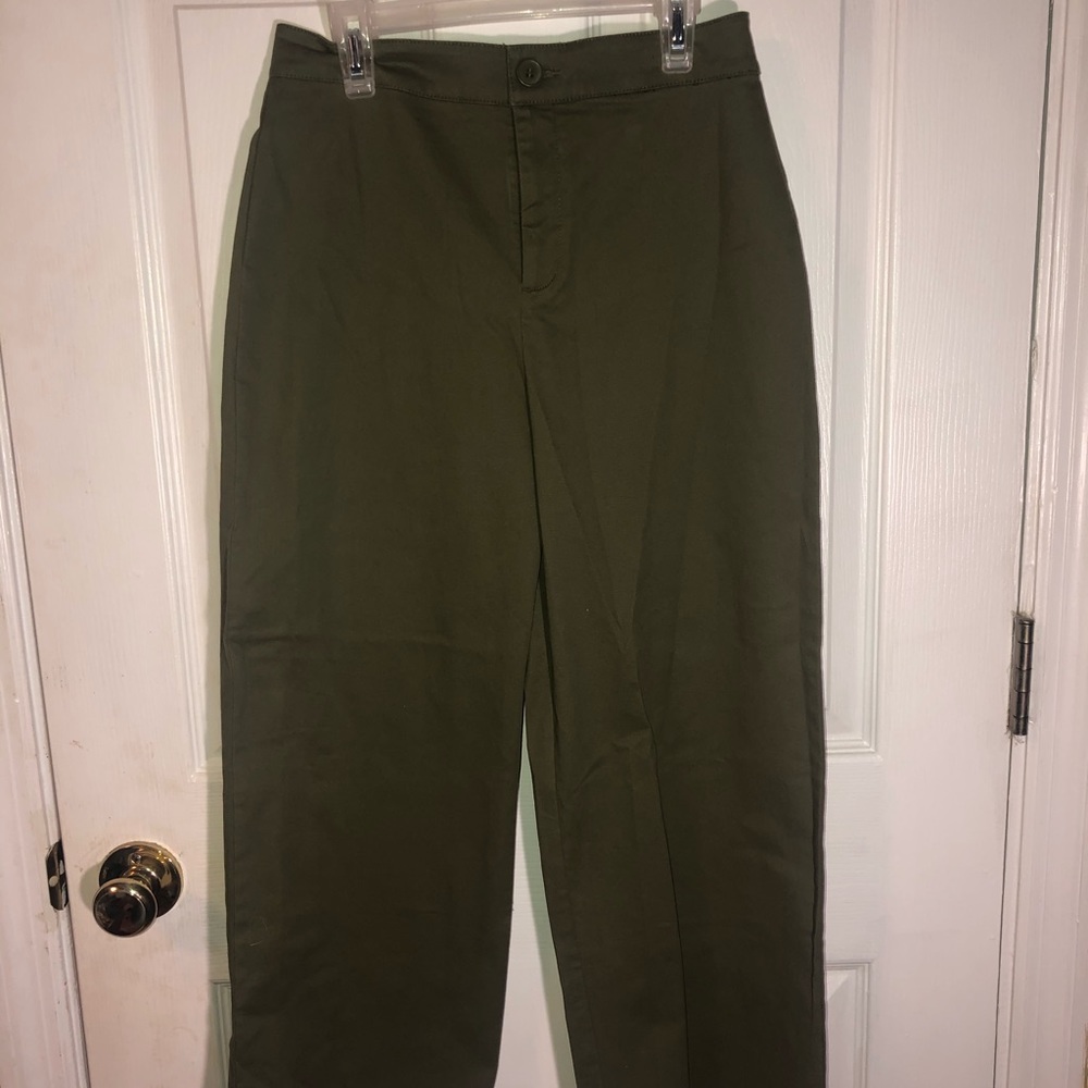 Wide Legged dress pants!